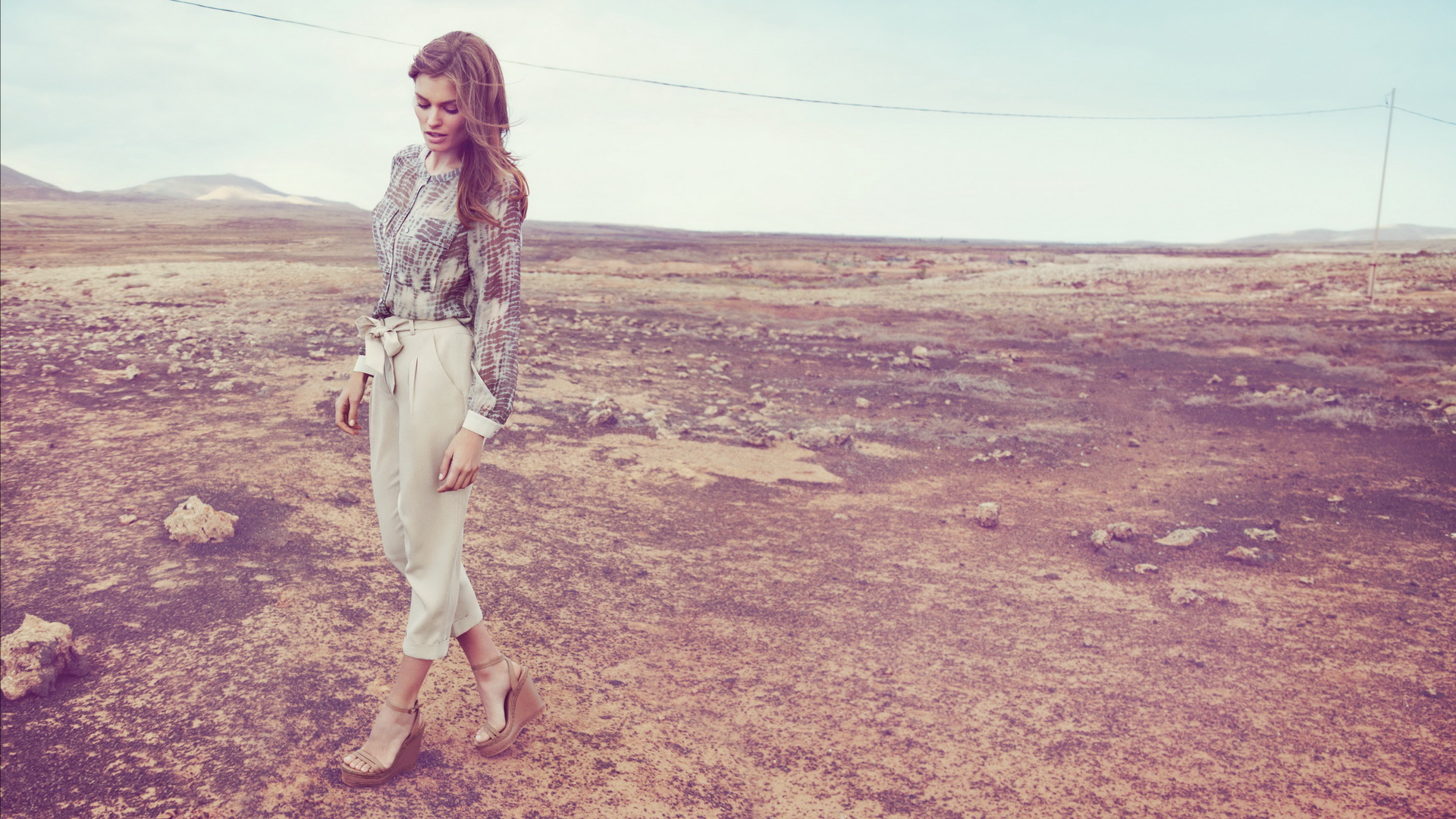 adela capova innocent wallpaper