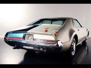 Oldsmobile Rear Angle Wallpaper