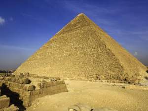 The Great Pyramid At Giza - Egypt Wallpaper