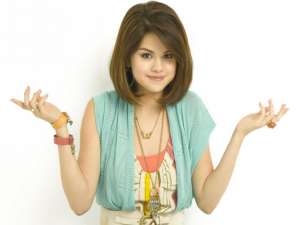 Selena Gomez Young Wallpaper