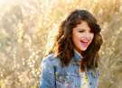 Selena Gomez Video wallpaper
